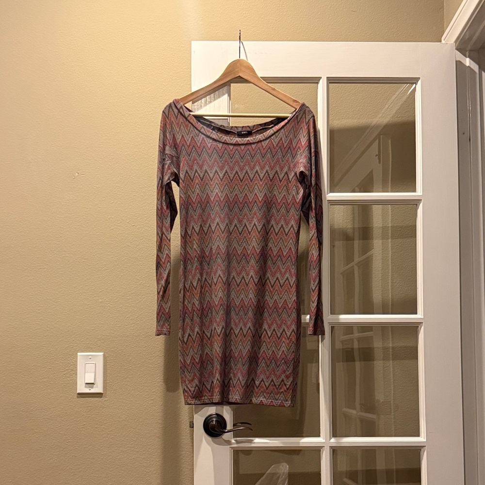 Elegant Chevron Long Sleeve Dress